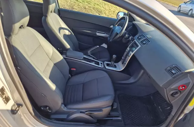 VOLVO C30 2.0D (136 KM)