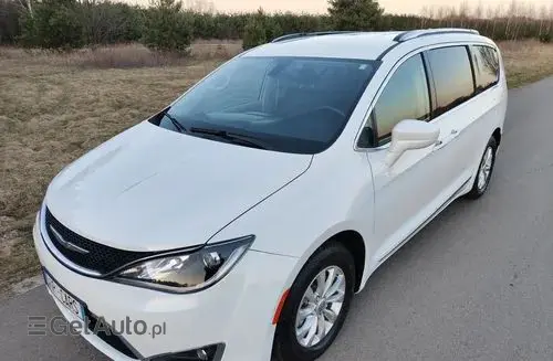 CHRYSLER Pacifica 