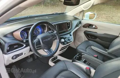 CHRYSLER Pacifica 