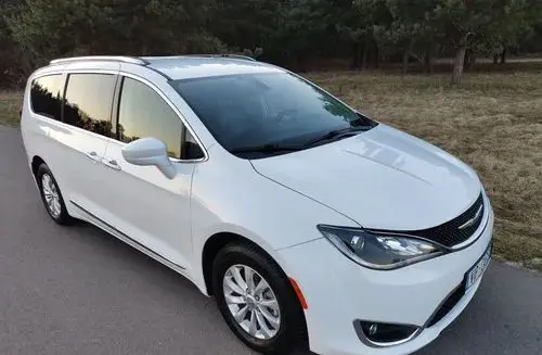 CHRYSLER Pacifica 