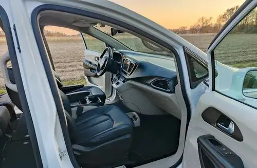CHRYSLER Pacifica 