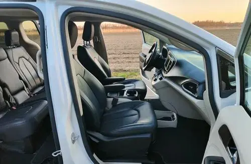 CHRYSLER Pacifica 