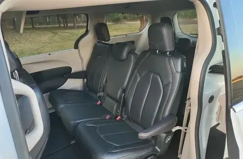 CHRYSLER Pacifica 