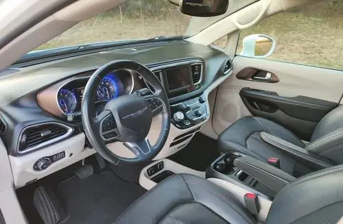 CHRYSLER Pacifica 