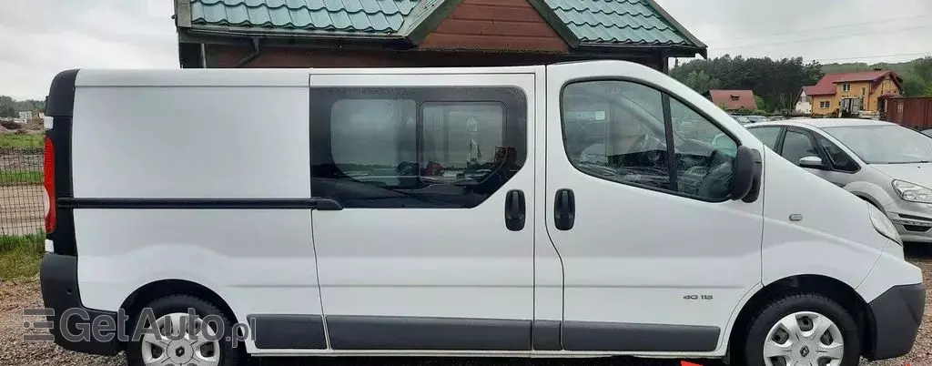 RENAULT Trafic 