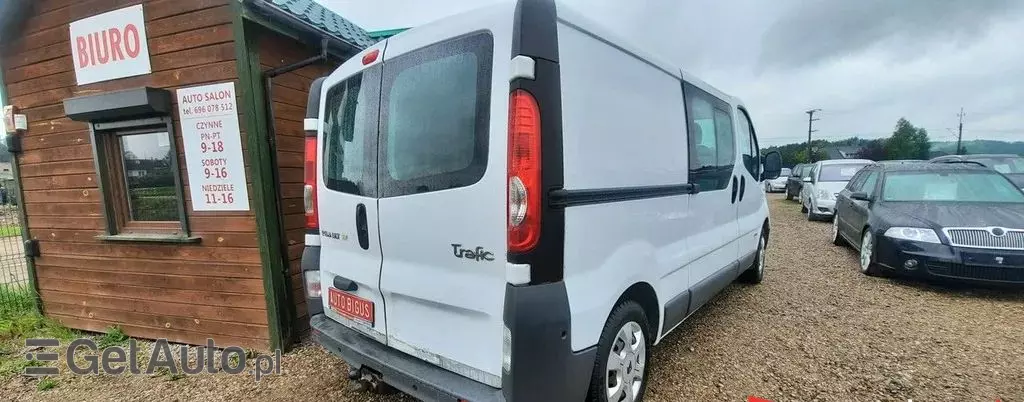 RENAULT Trafic 