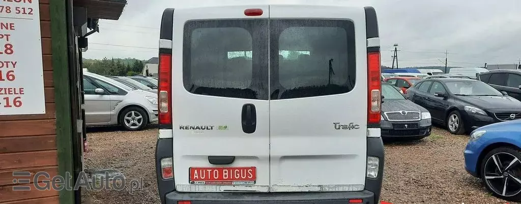 RENAULT Trafic 