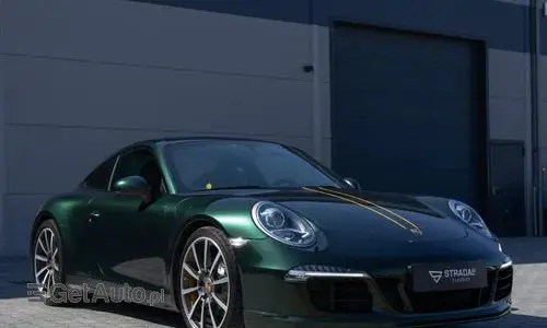 PORSCHE 911 Carrera 