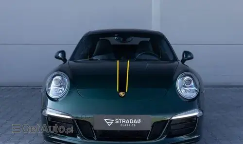 PORSCHE 911 Carrera 