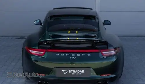 PORSCHE 911 Carrera 