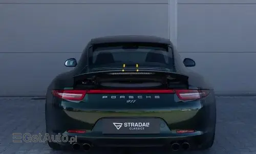 PORSCHE 911 Carrera 
