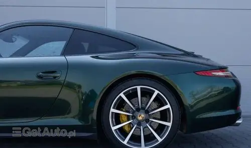 PORSCHE 911 Carrera 