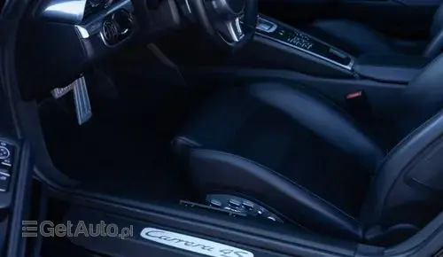 PORSCHE 911 Carrera 