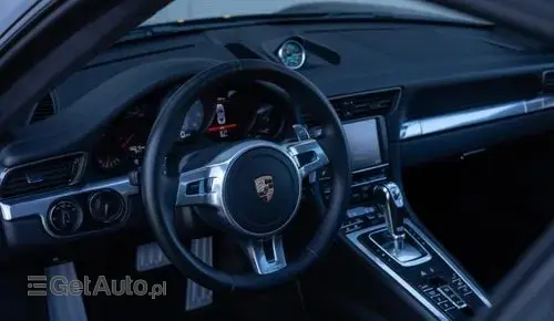 PORSCHE 911 Carrera 