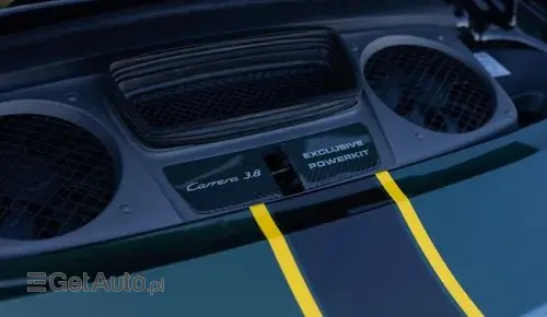 PORSCHE 911 Carrera 