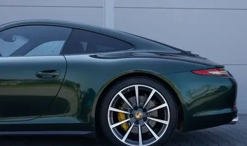 PORSCHE 911 Carrera 