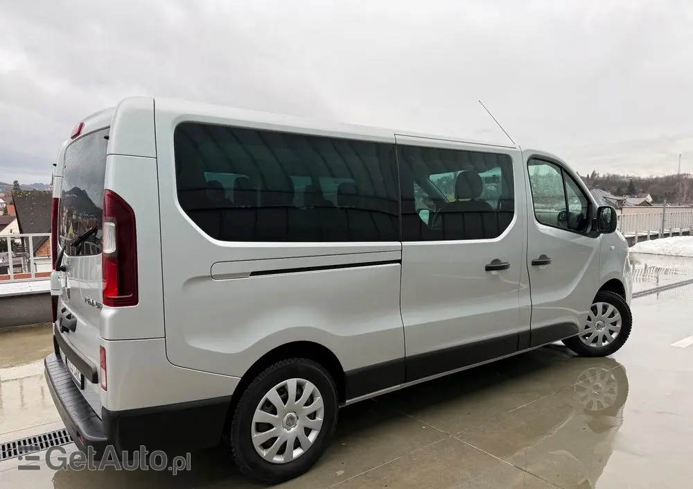 RENAULT Trafic 