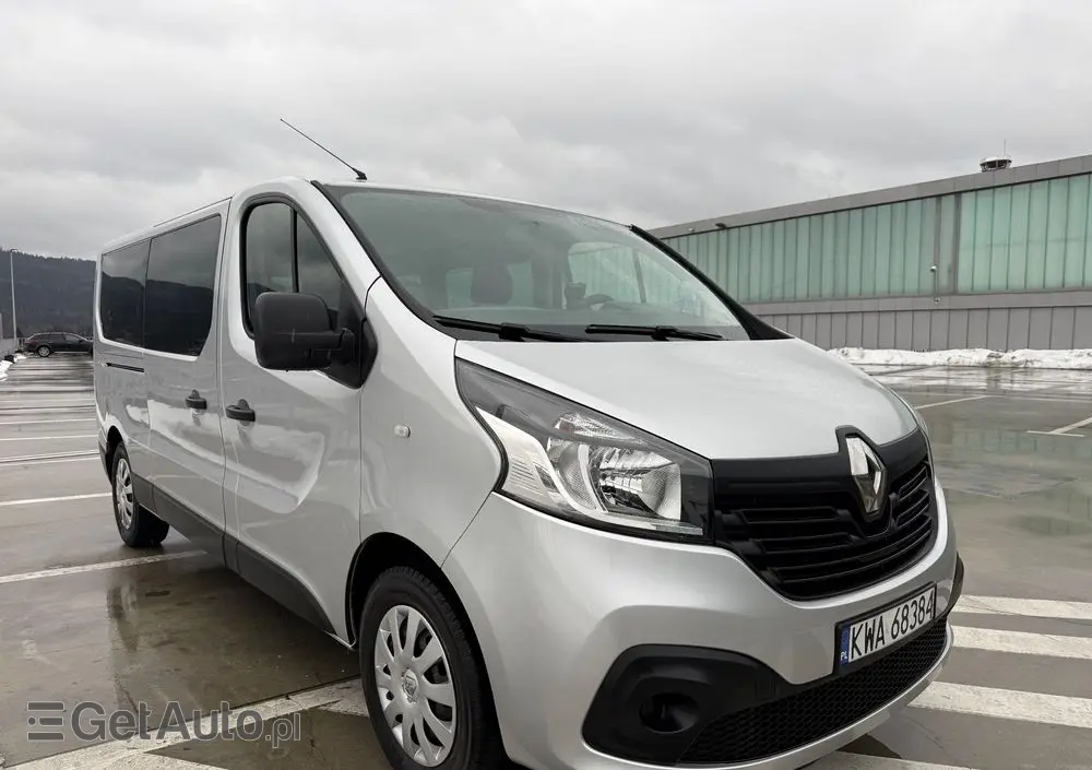 RENAULT Trafic 