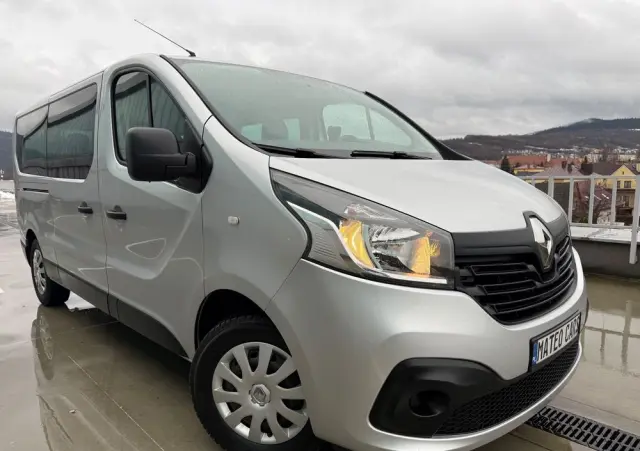 RENAULT Trafic 