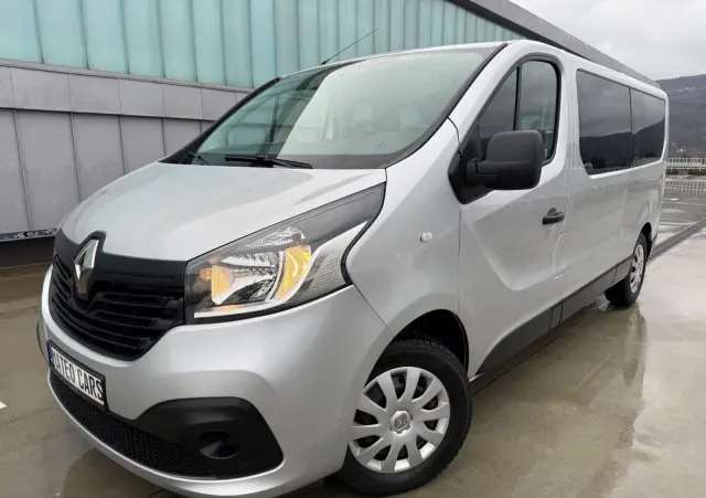RENAULT Trafic 
