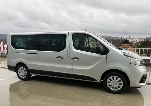 RENAULT Trafic 