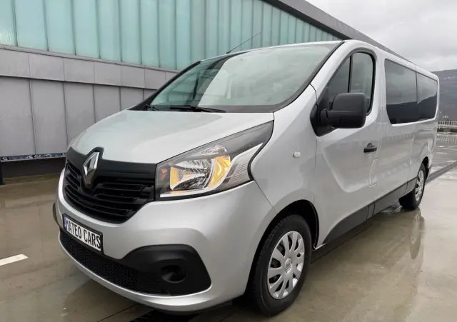 RENAULT Trafic 