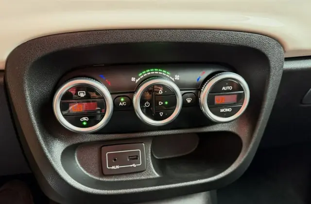 FIAT 500L 1.4 16V Trekking Lite