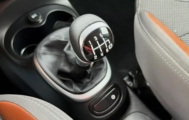 FIAT 500L 1.4 16V Trekking Lite