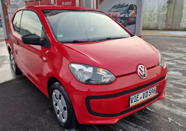 VOLKSWAGEN Up! 1.0 beats