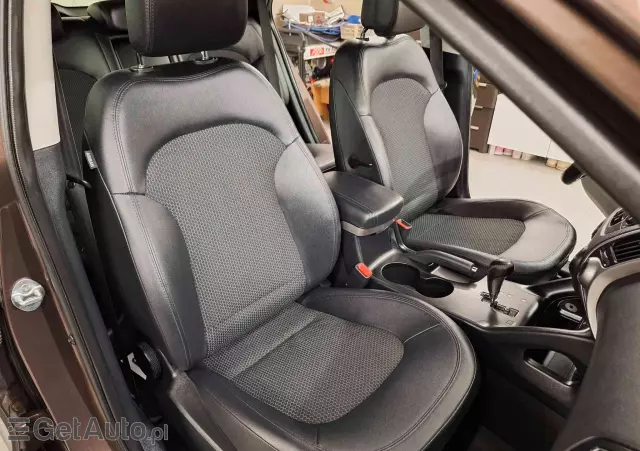 HYUNDAI Ix35 2.0 Premium 2WD