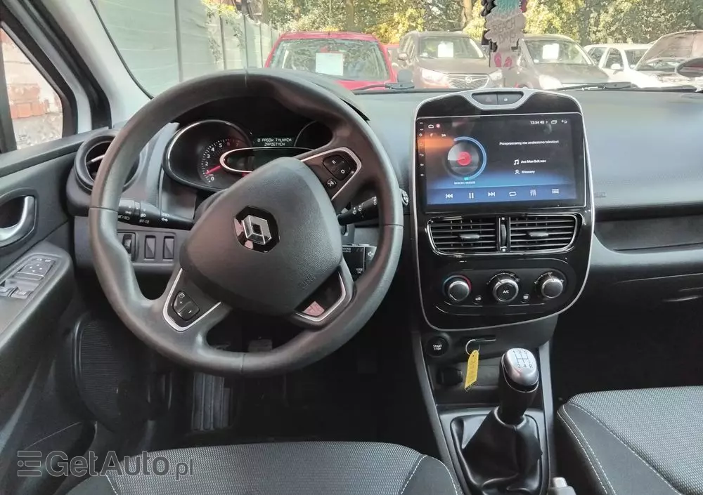 RENAULT Clio 1.2 16V 75 LIMITED