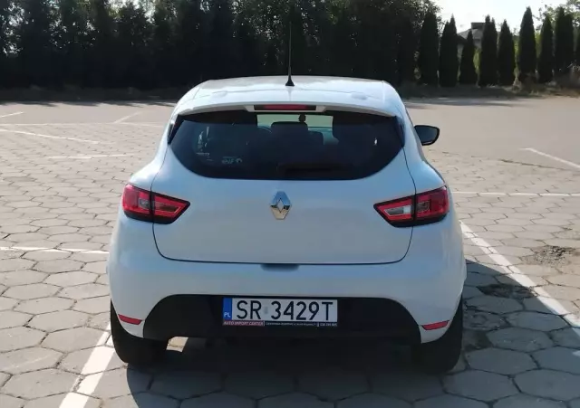 RENAULT Clio 1.2 16V 75 LIMITED