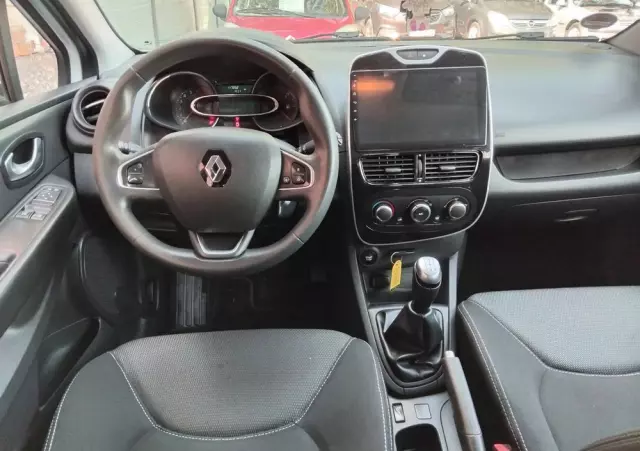 RENAULT Clio 1.2 16V 75 LIMITED