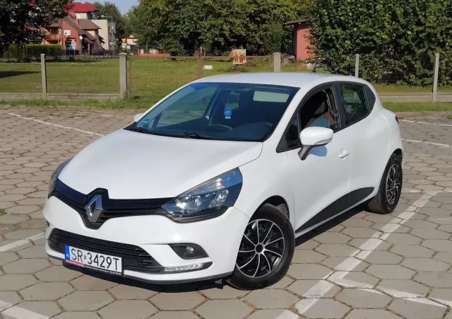 RENAULT Clio 1.2 16V 75 LIMITED