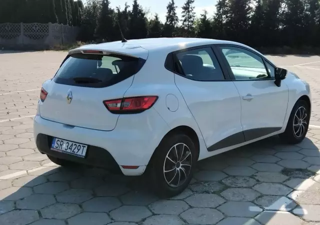 RENAULT Clio 1.2 16V 75 LIMITED
