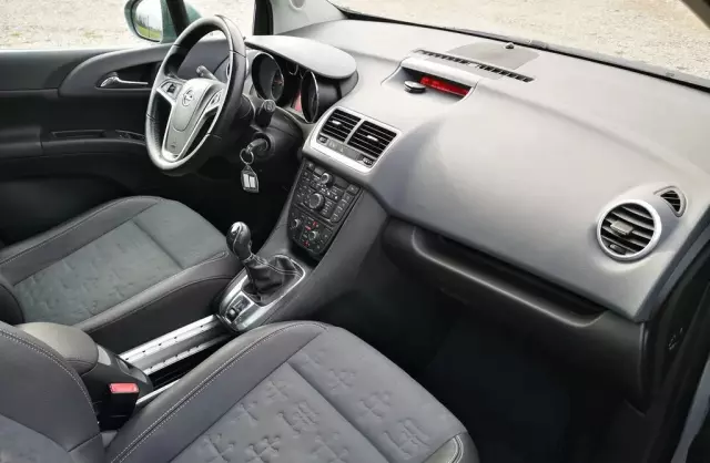 OPEL Meriva 