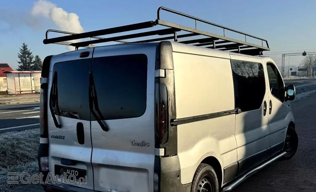RENAULT Trafic 