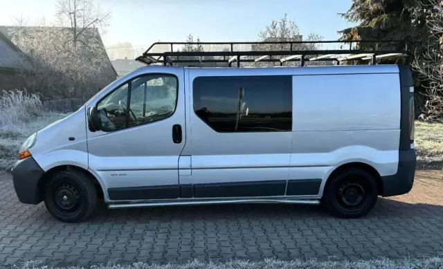 RENAULT Trafic 
