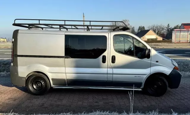 RENAULT Trafic 