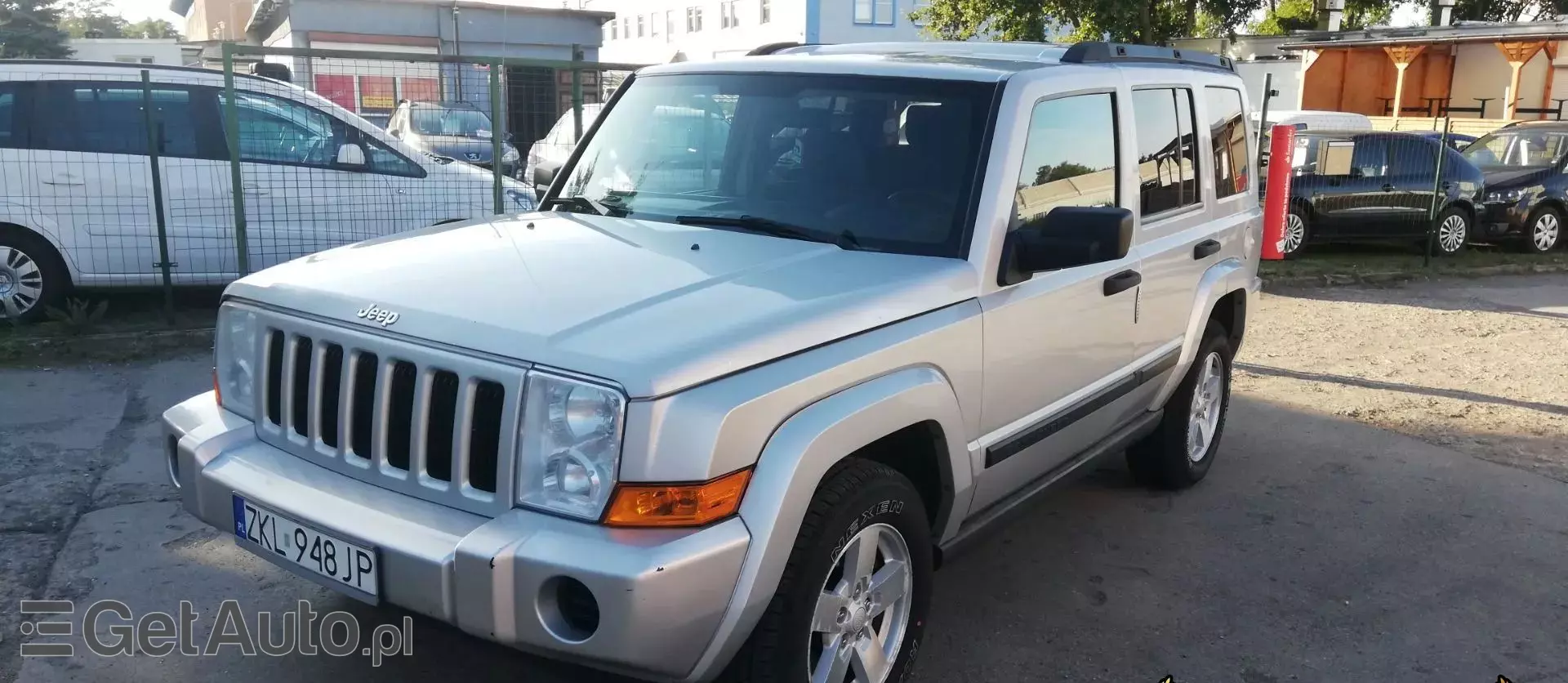 JEEP Commander 3.7 i V6 4WD (213 KM)