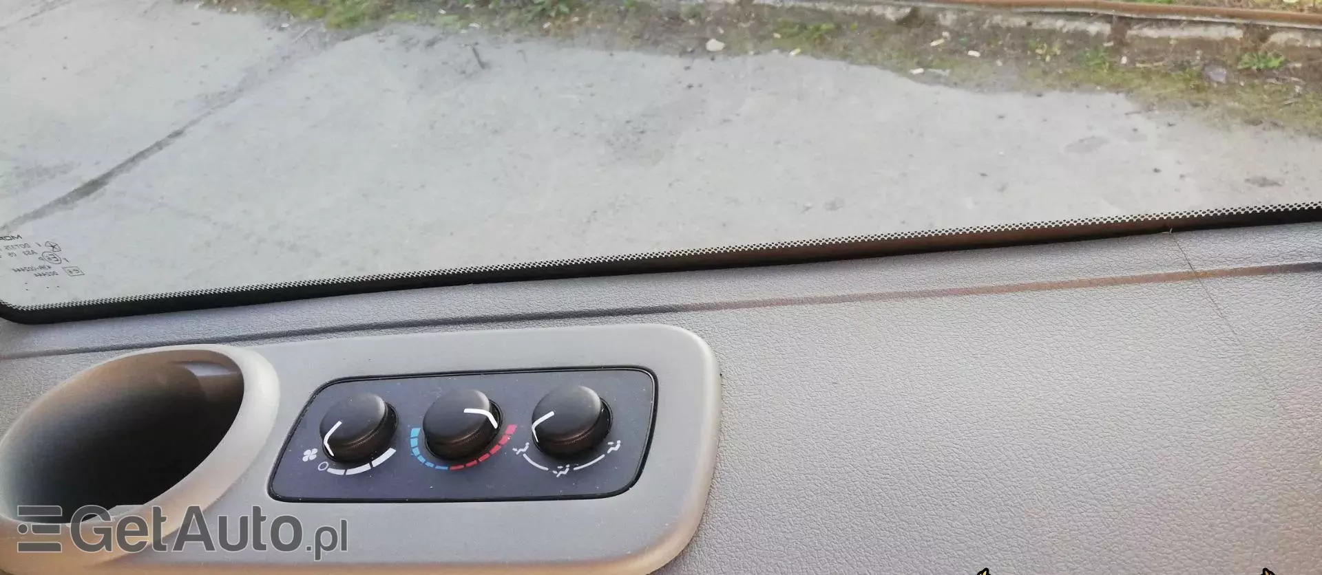 JEEP Commander 3.7 i V6 4WD (213 KM)