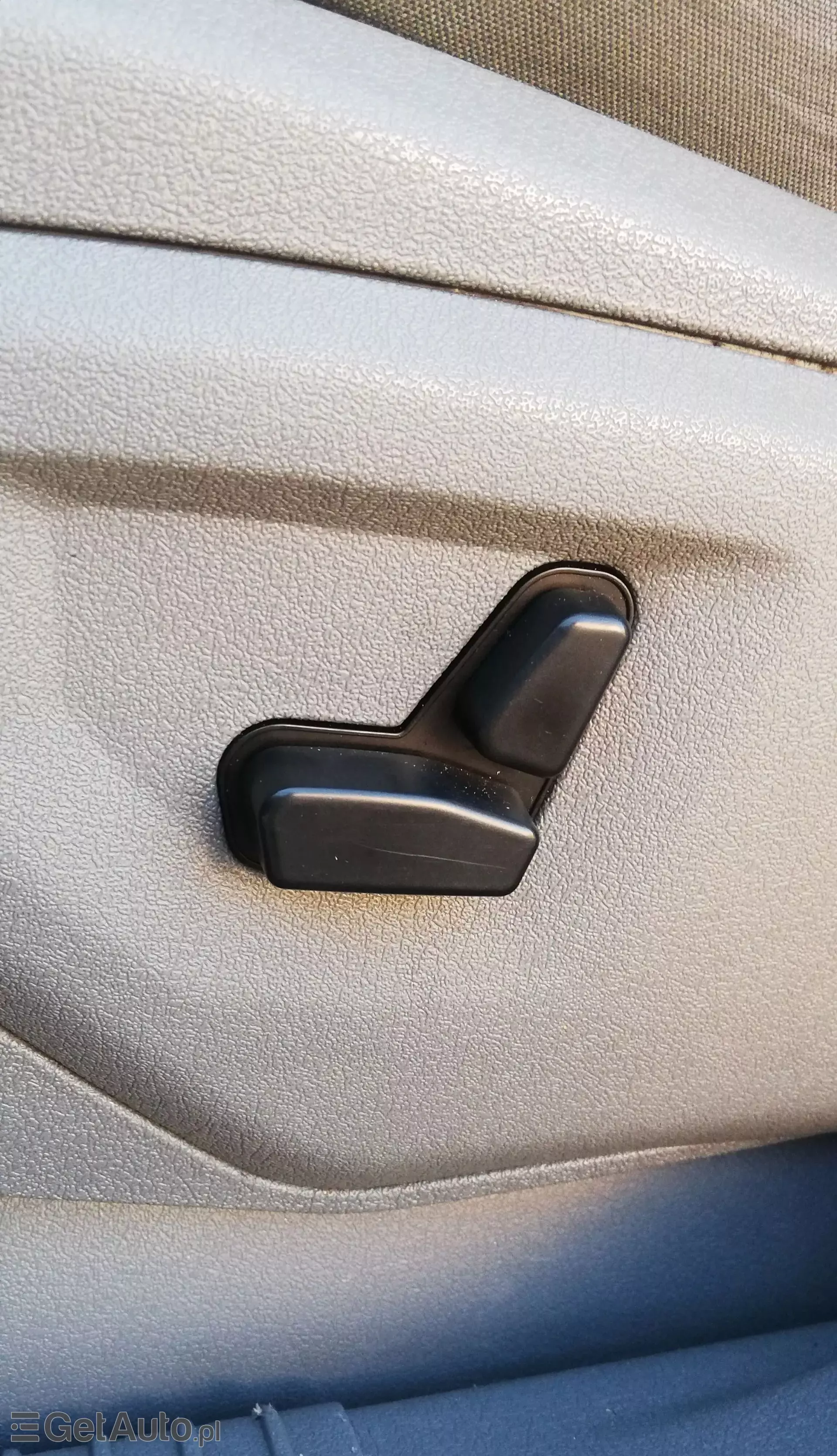 JEEP Commander 3.7 i V6 4WD (213 KM)