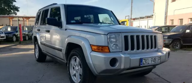 JEEP Commander 3.7 i V6 4WD (213 KM)