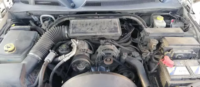 JEEP Commander 3.7 i V6 4WD (213 KM)