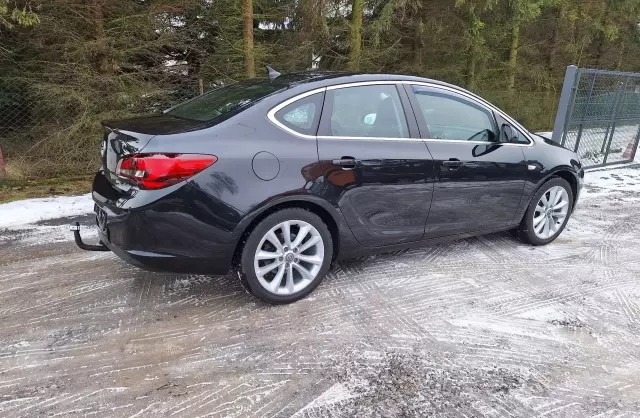 OPEL Astra 1.7 CDTI (110 KM)