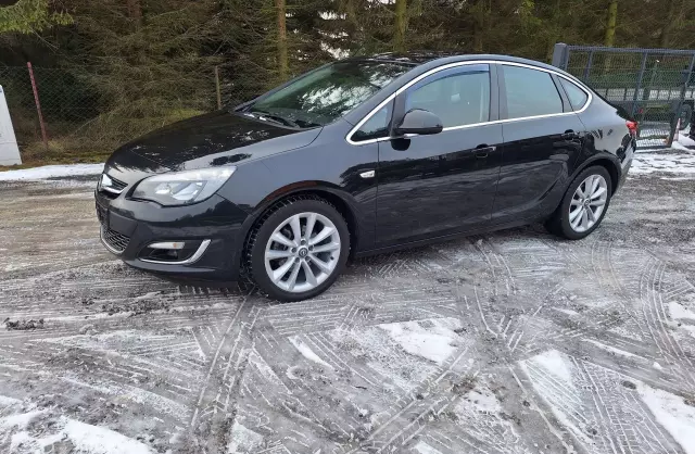 OPEL Astra 1.7 CDTI (110 KM)