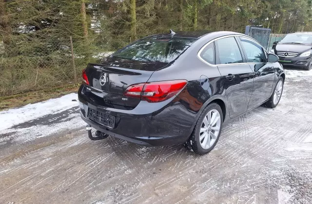 OPEL Astra 1.7 CDTI (110 KM)