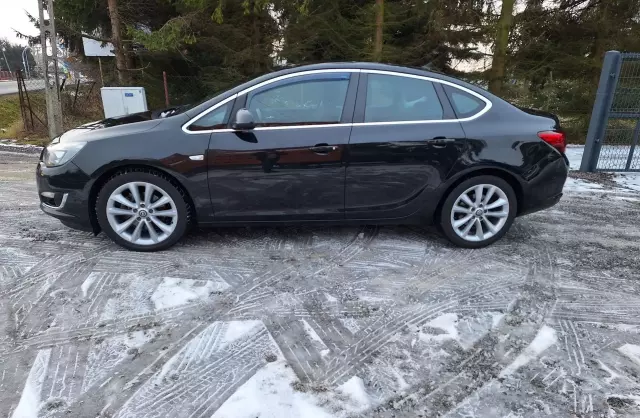 OPEL Astra 1.7 CDTI (110 KM)