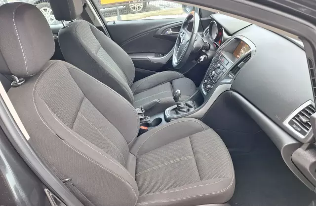 OPEL Astra 1.7 CDTI (110 KM)