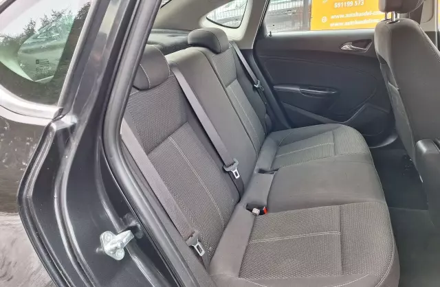 OPEL Astra 1.7 CDTI (110 KM)